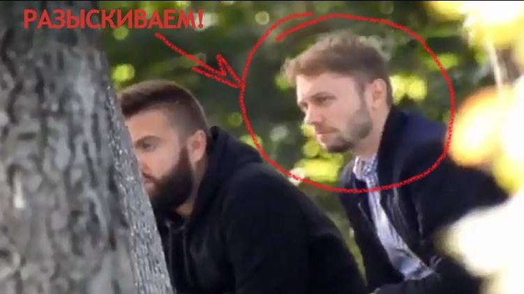 Наш журналист и работник СБУ (справа) на очередной встрече, фото: