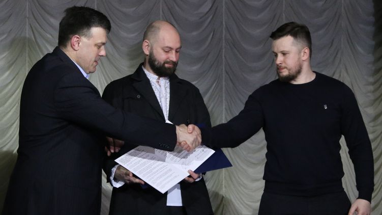 На единого кандидата от националистов претендуют Тягнибок, Тарасенко и Билецкий (слева направо). Фото: ВО