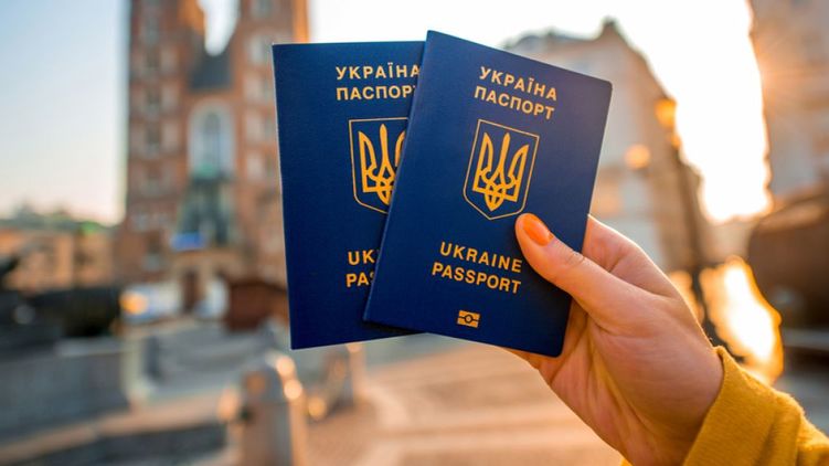Перед украинцами замаячила угроза потерять безвиз и транщи МВФ из-за отмены закона о незаконном обогащении. Источник фото: Facebook