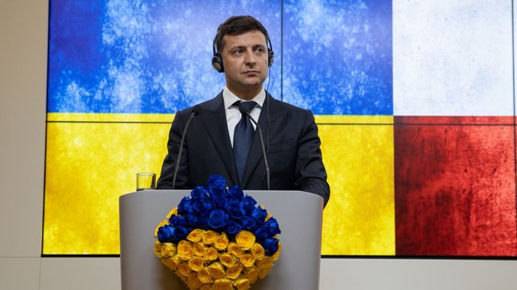 Во время поездки в Брюссель Владимир Зеленский призвал усилить давление на Россию, а 7 июня Зеленский призвал Москву
