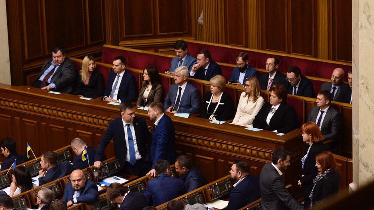 Члены нового ЦИК приступили к работе без отлагательств, фото: Изым Каумбаев,