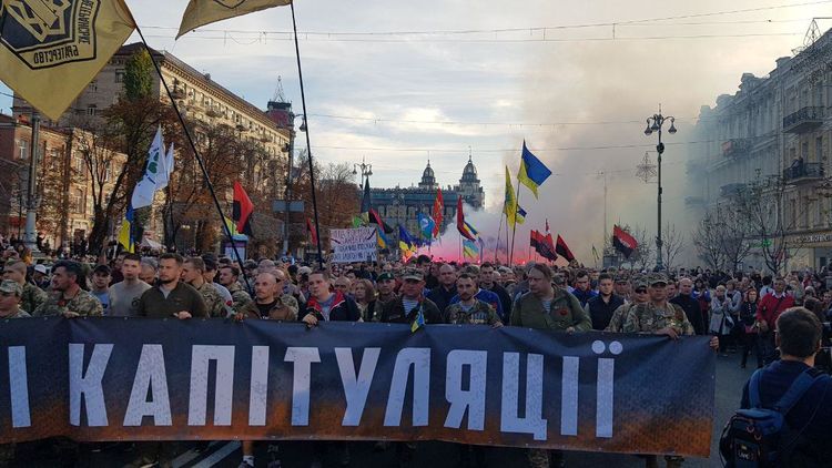 Ситуация на Майдане 14 октября. Фото
