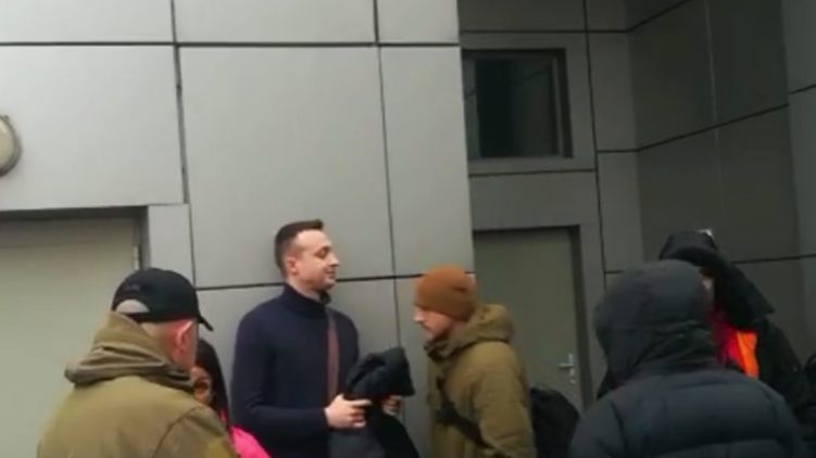 На суде по делу Шеремета пострадал корреспондент издания
