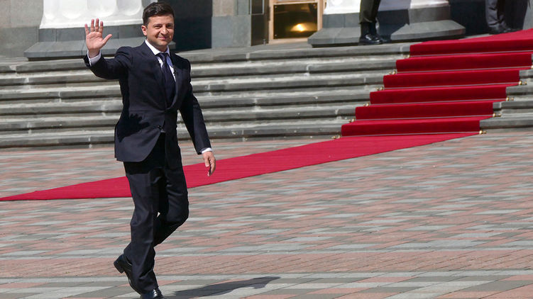 Президент Владимир Зеленский убежден, что распускать парламент не страшно. Фото: РИА Новости