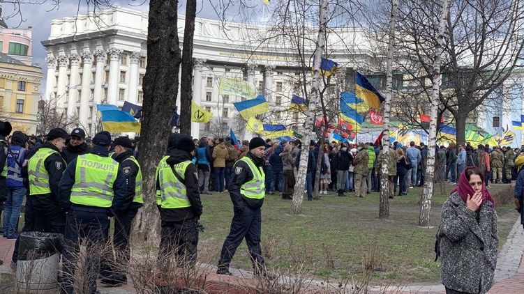 Марш добровольцев в Киеве. Фото
