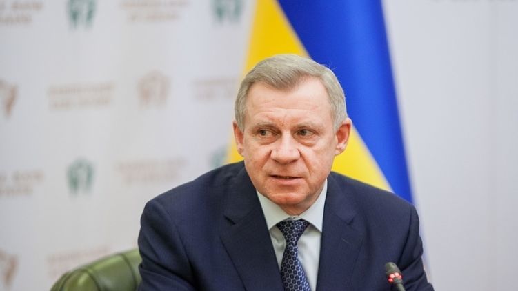 Глава НБУ Яков Смолий получает солидную зарплату. Фото: zik.ua