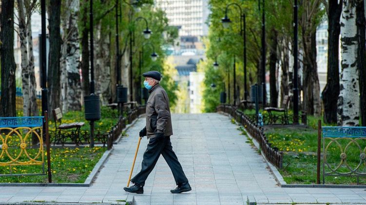 В Киеве ослабили карантин, но масочный режим не отменили. Фото