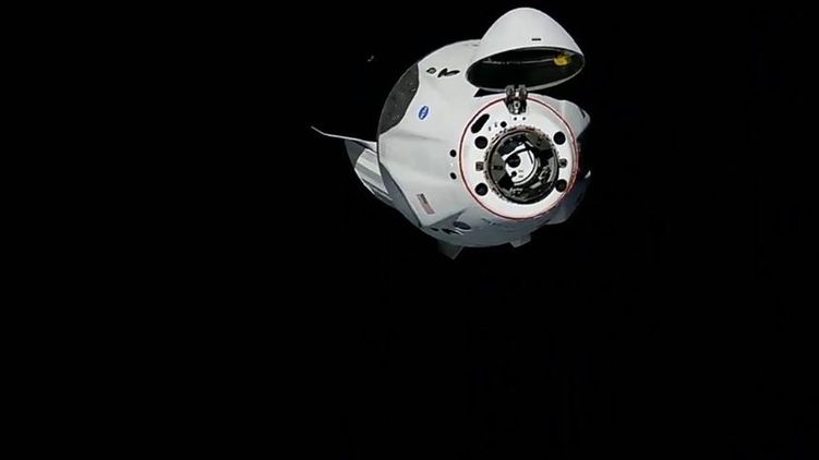 Запуск Crew Dragon с полным правом можно считать прорывом. Фото: Facebook/ elonreevesmusk