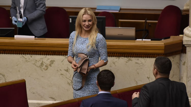 Нардеп Ирина Аллахвердиева в парламенте, фото: Изым Каумбаев,