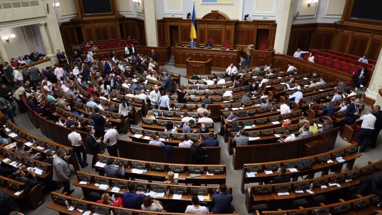 Верховная Рада обещает без проблем продлить действие закона о спецстатусе Донбасса на следующий год, фото: Изым Каумбаев,