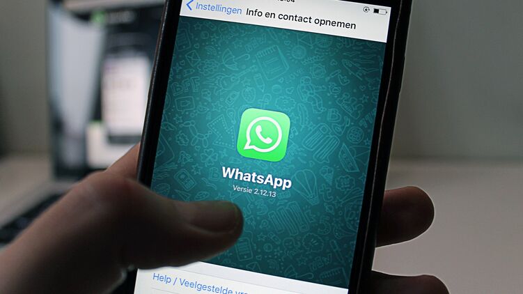 Мессенджер WhatsApp будет выдавать информацию Фейсбуку. Фото Pixabay