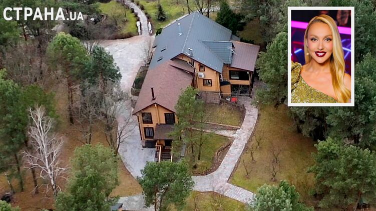Особняк артистки в полутора часах езды от центра Киева, фото: facebook.com, Владислав Бовтрук,