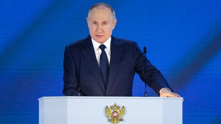 Владимир Путин читает послание Федеральному собранию 2021. Фото с сайта Кремля