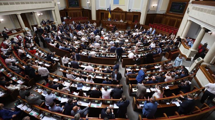Верховная Рада активно ищет изъяны в президентском законопроекте об олигархах, фото: Изым Каумбаев,