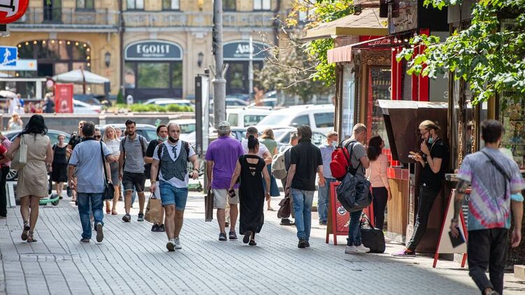 Украинцев ждет желтая зона карантина. Фото