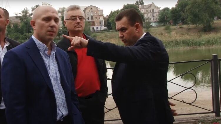 Константин Павлов (справа). Кадр из фильма