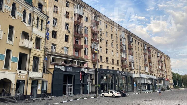Последствия ночного удара по центру Харькова. Фото