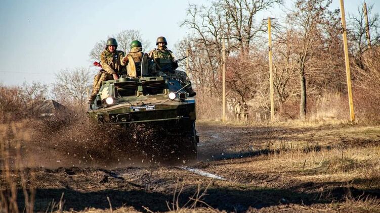 Украинские военные впервые получат основные натовские БМП. Фото: facebook/GeneralStaff.ua