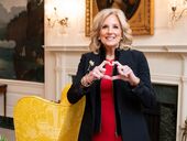 Первая леди США Джилл Байден заразилась коронавирусом - Reuters