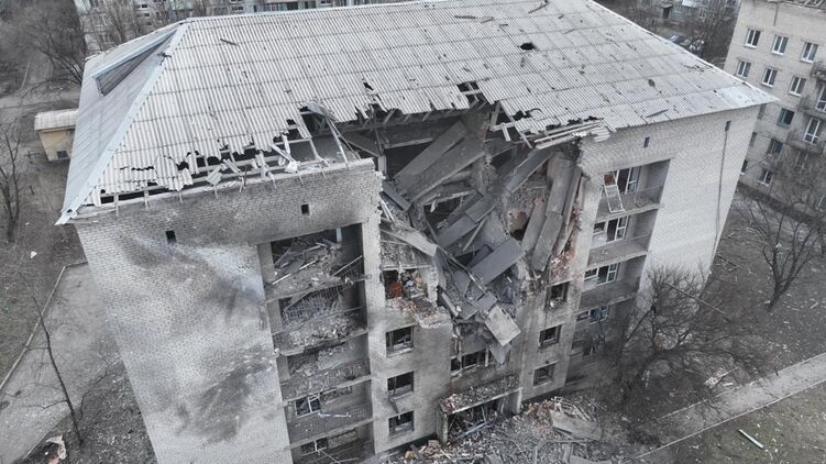 Дом в Покровском районе Донецкой области после прилета