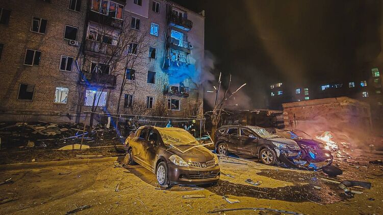 Наслідки удару по Харкову, де загинуло п'ятеро людей