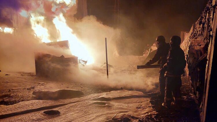 Наслідки атаки на енергооб'єкт у Подільську Одеської області