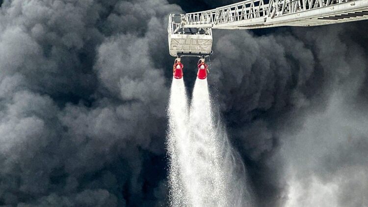 Кадры тушения пожара в Бродах Львовской области