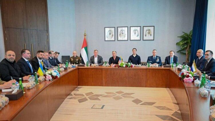 В Абу-Даби продолжились переговоры. Фото: МИД ОАЭ