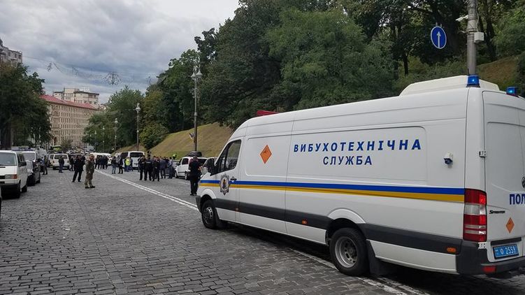 Взрыв на День Независимости расследуют по