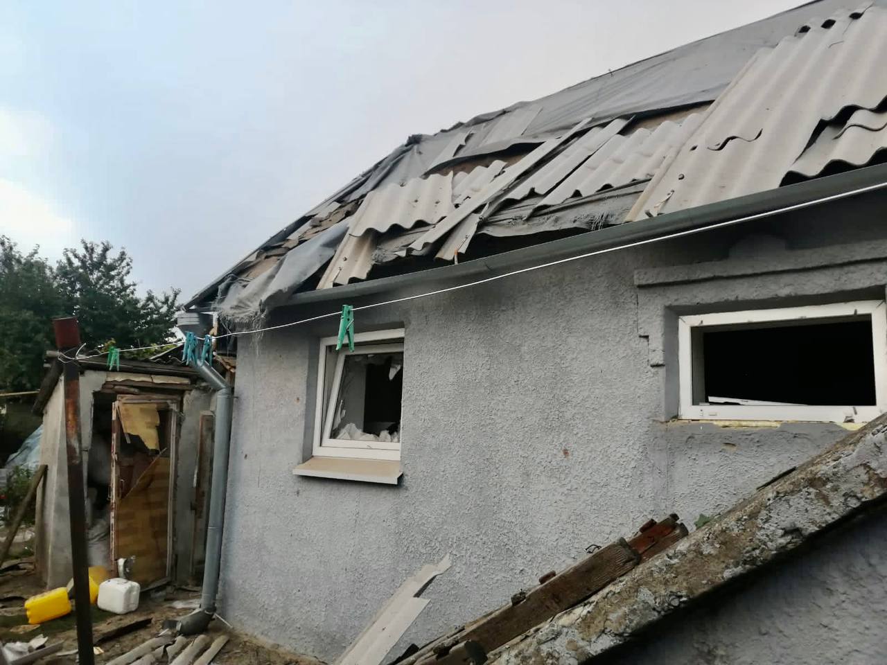 Обстрел Днепропетровской области, пострадали Никополь и Марганец