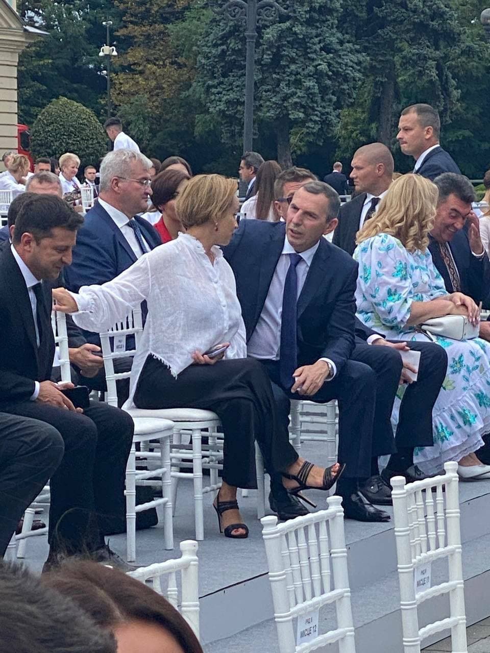 Зеленский и Данилов на концерте